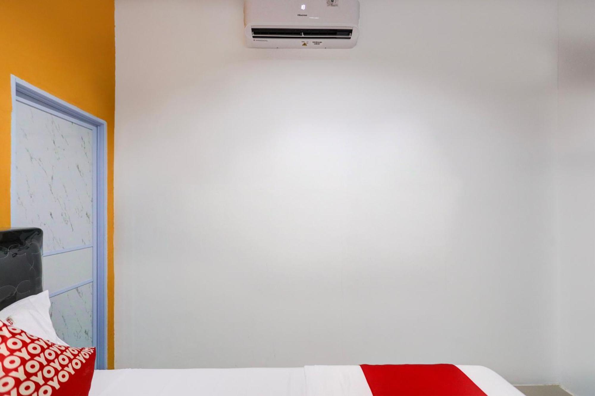 Super Oyo Capital O 93076 Batam Backpacker Guesthouse 2 Pembunuh 外观 照片